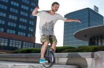 Airwheel X8 Electric Einrad hilft Ihnen Stress im Büro zu verwalten